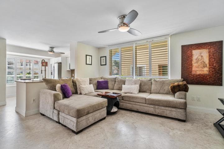 123 Yacht Club Way 102 photo 5