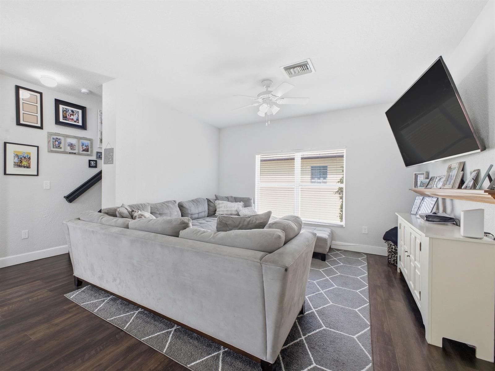5676 Azalea Circle photo 7