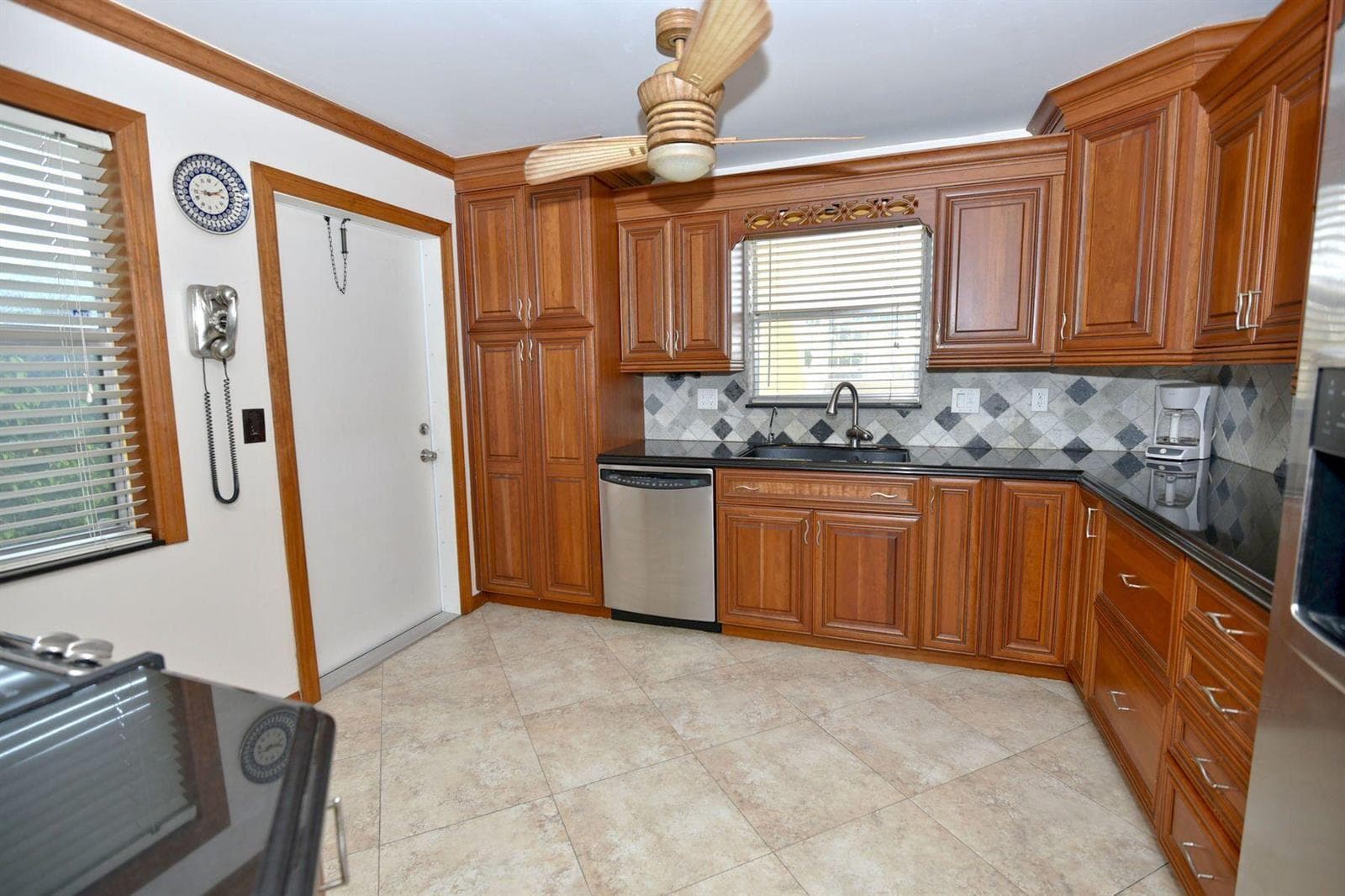 109 WETTAW Lane 101 photo 9