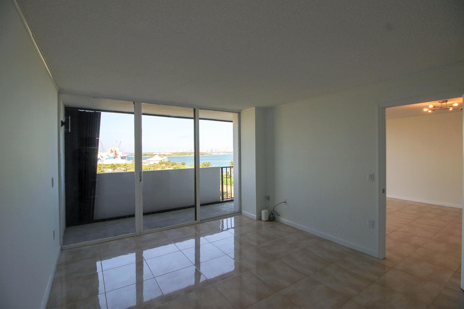 5600 N Flagler Drive photo 12