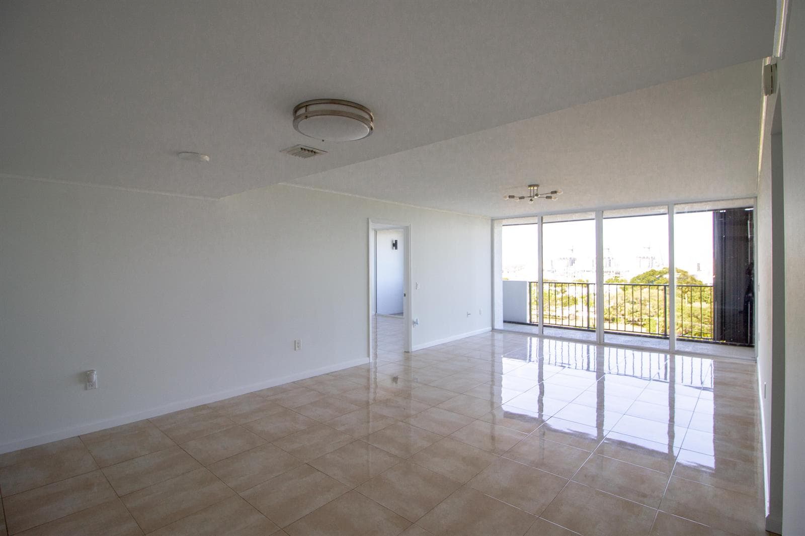 5600 N Flagler Drive photo 10