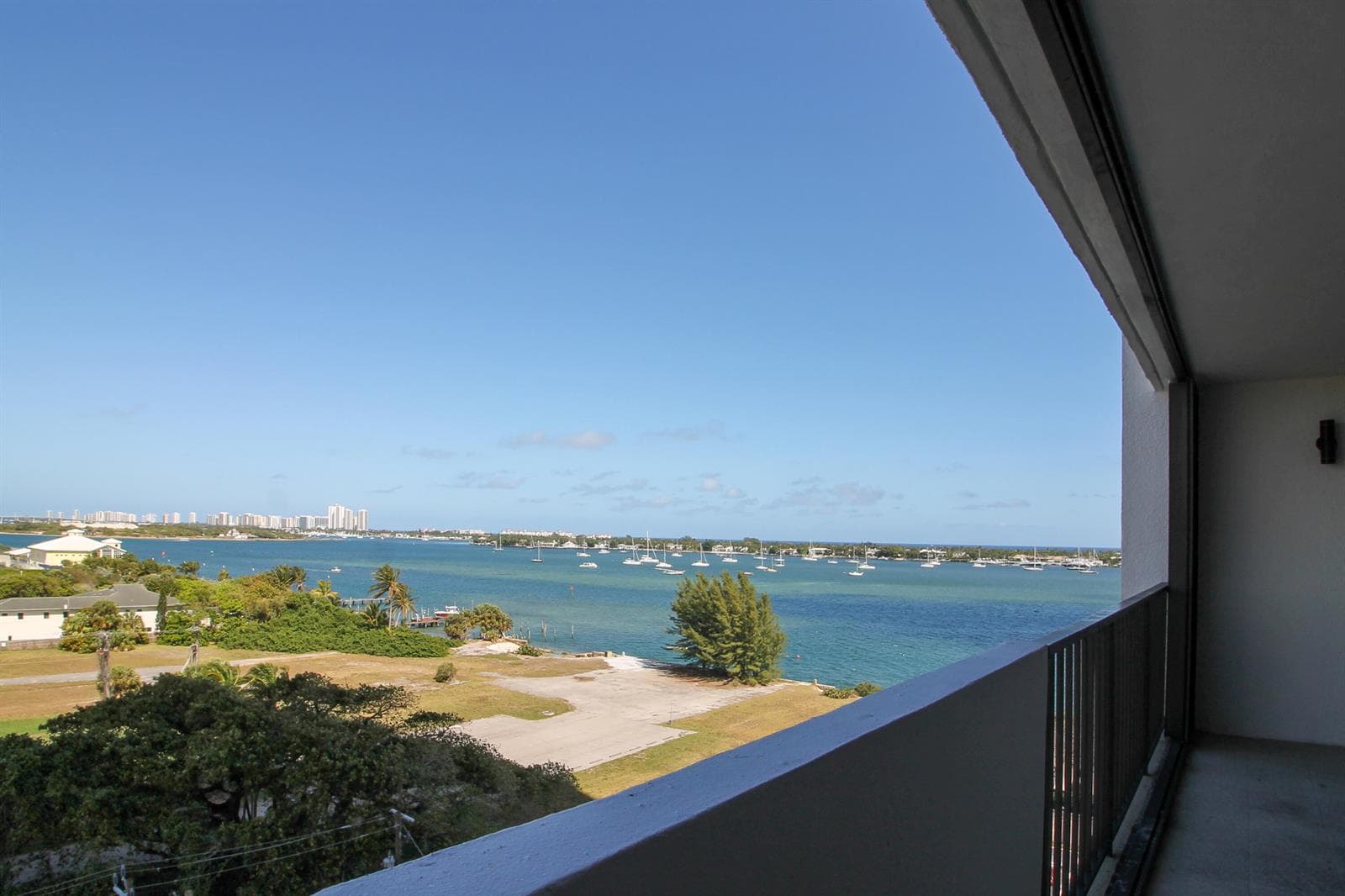 5600 N Flagler Drive photo 21