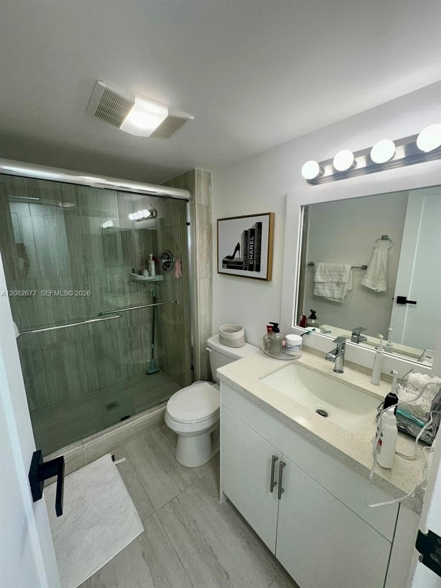 100 Bayview Dr 1114 photo 24