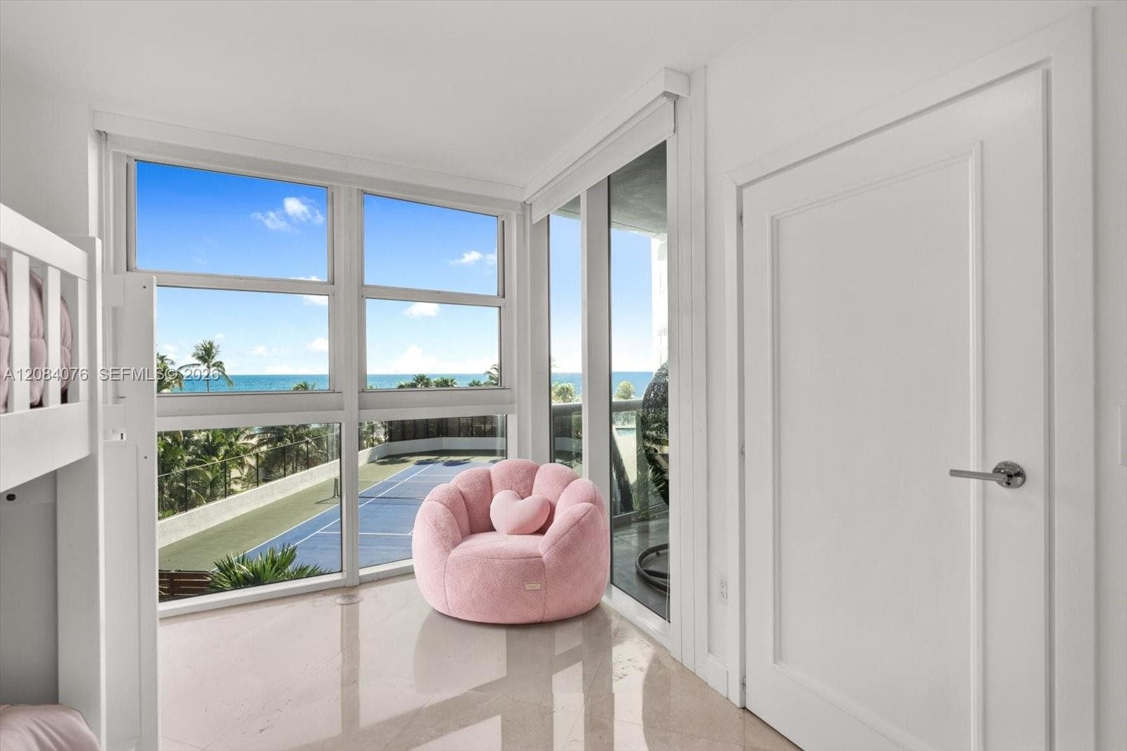18911 Collins Ave 606 photo 17