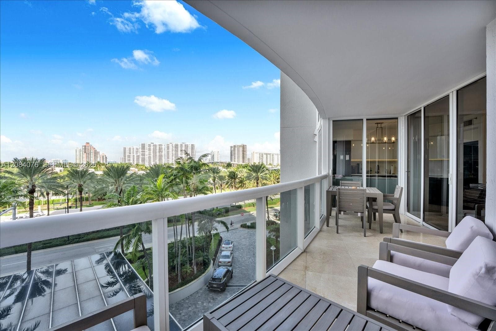 18911 Collins Ave 606 photo 21