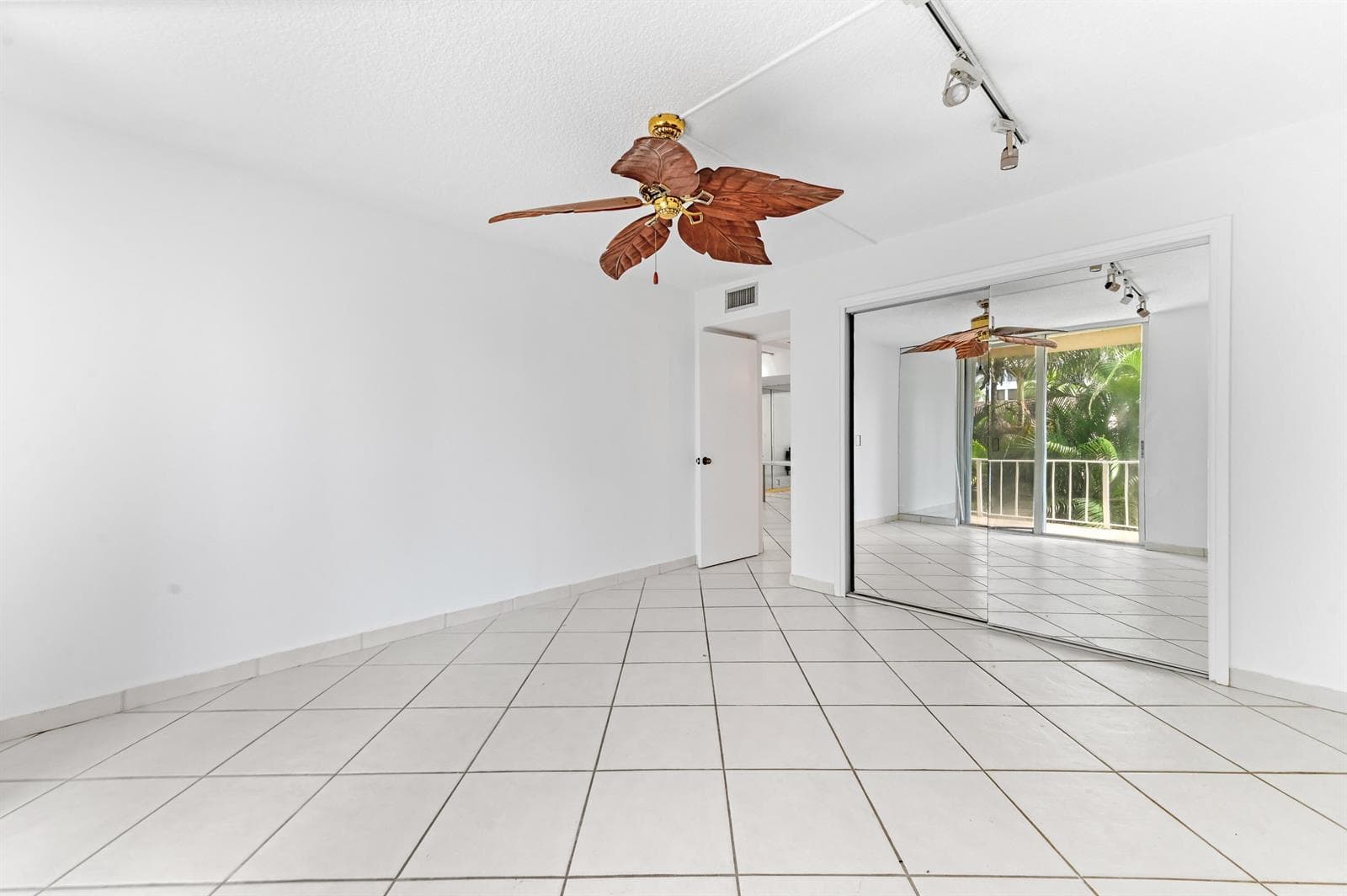 3575 S OCEAN Boulevard 309 photo 16