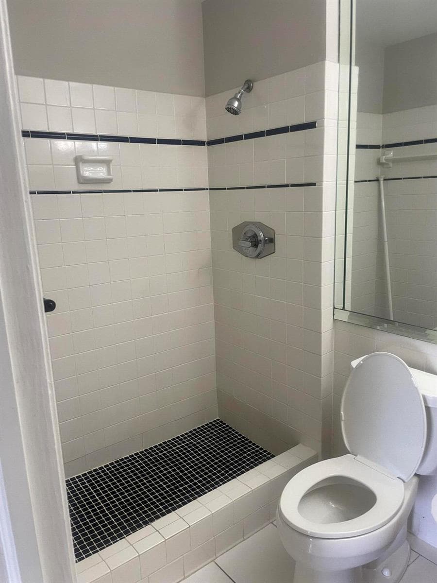 170 CYPRESS CLUB Drive 730 photo 14