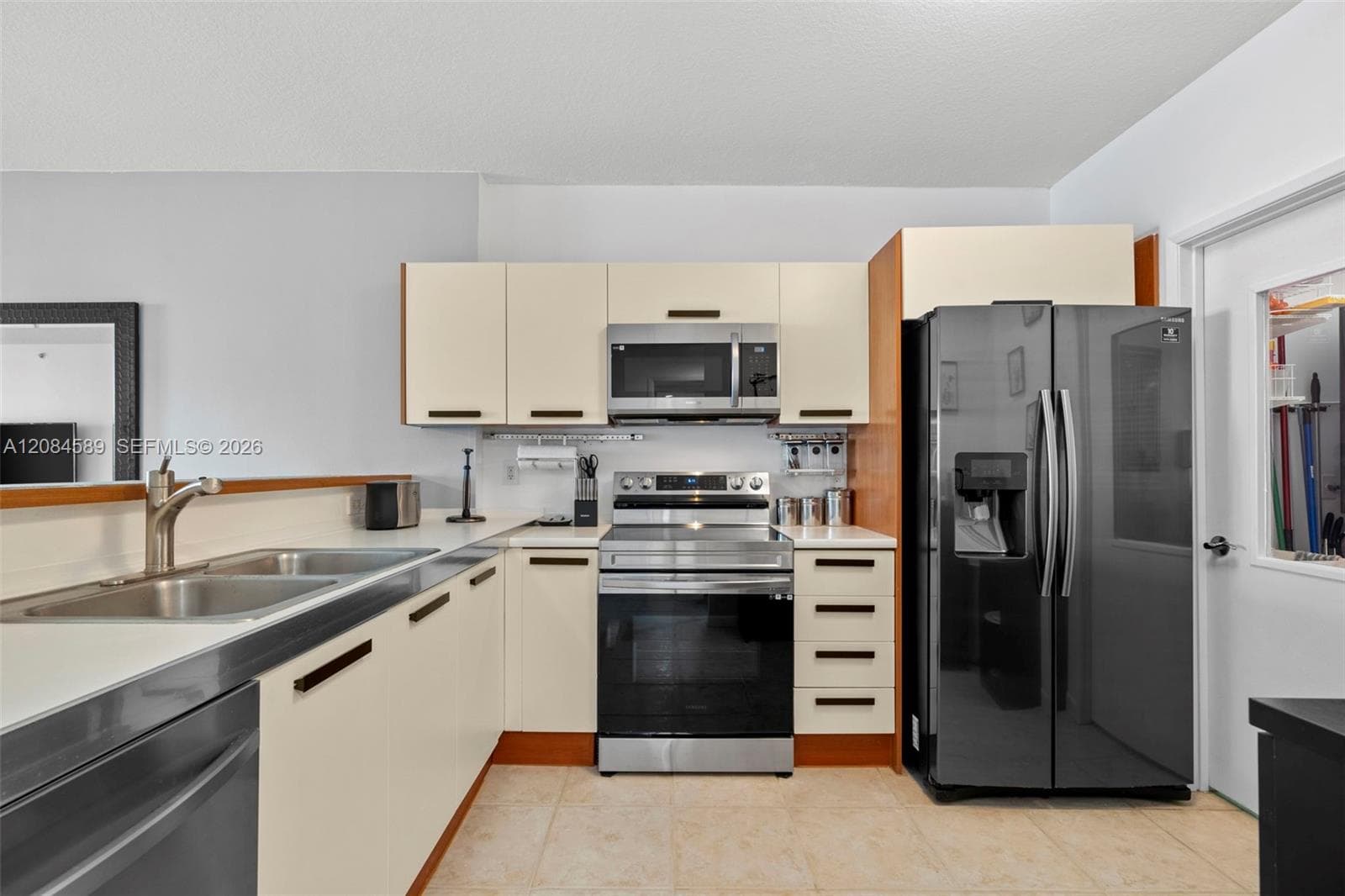 18100 N Bay Rd 308 photo 12