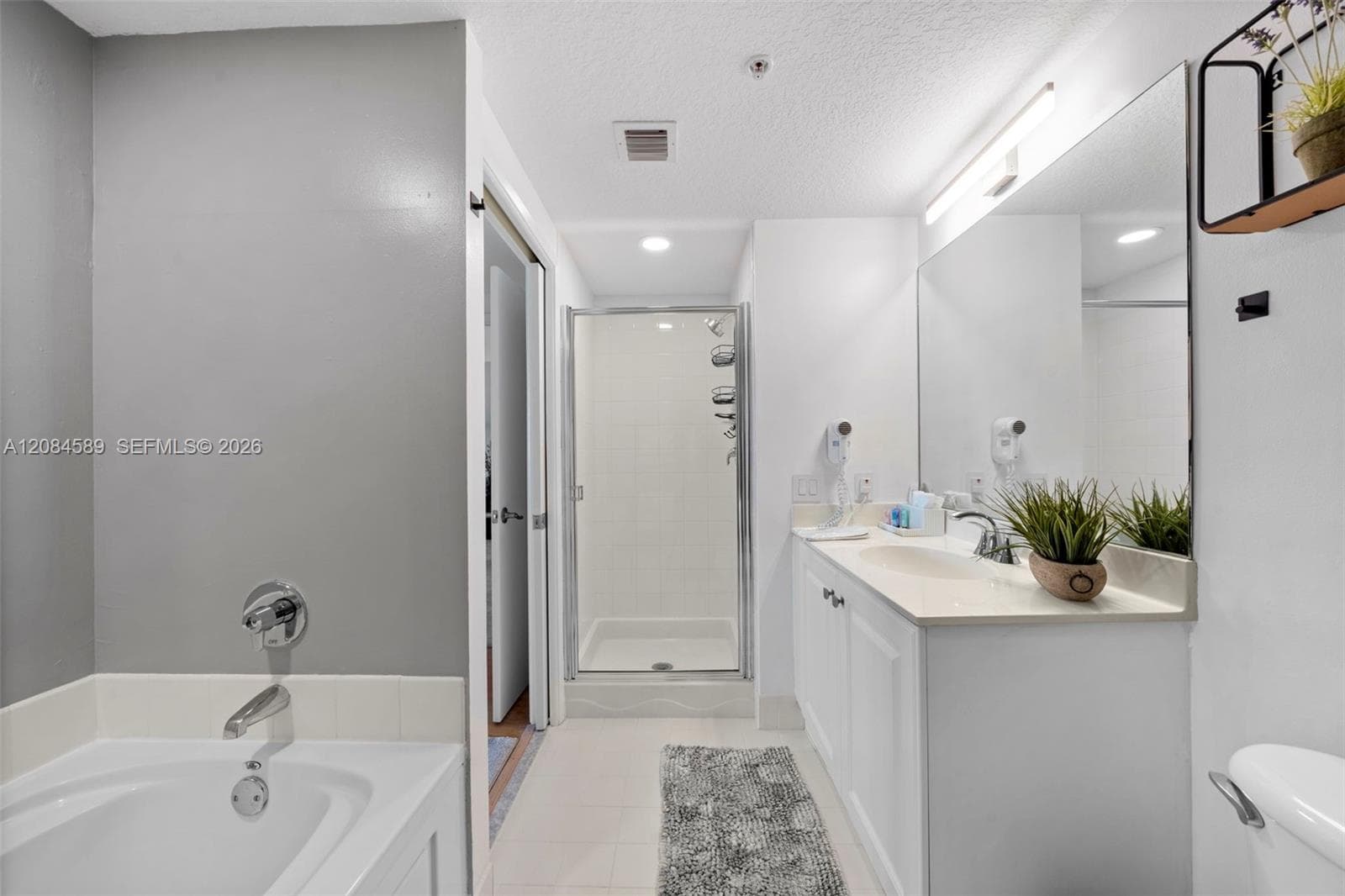 18100 N Bay Rd 308 photo 19
