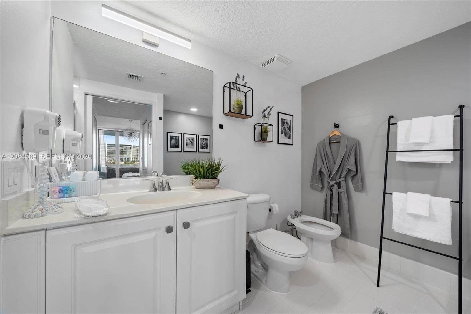 18100 N Bay Rd 308 photo 21