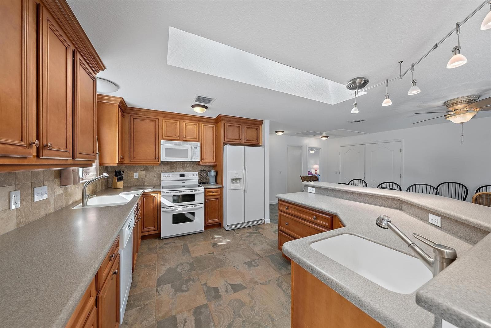 10275 SW GREEN RIDGE Lane photo 8