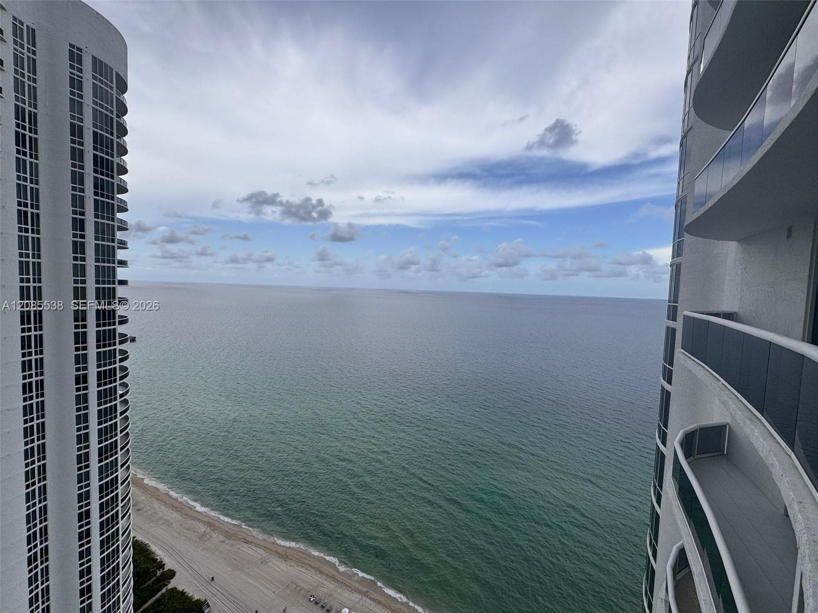 15901 Collins Ave 3403 photo 2
