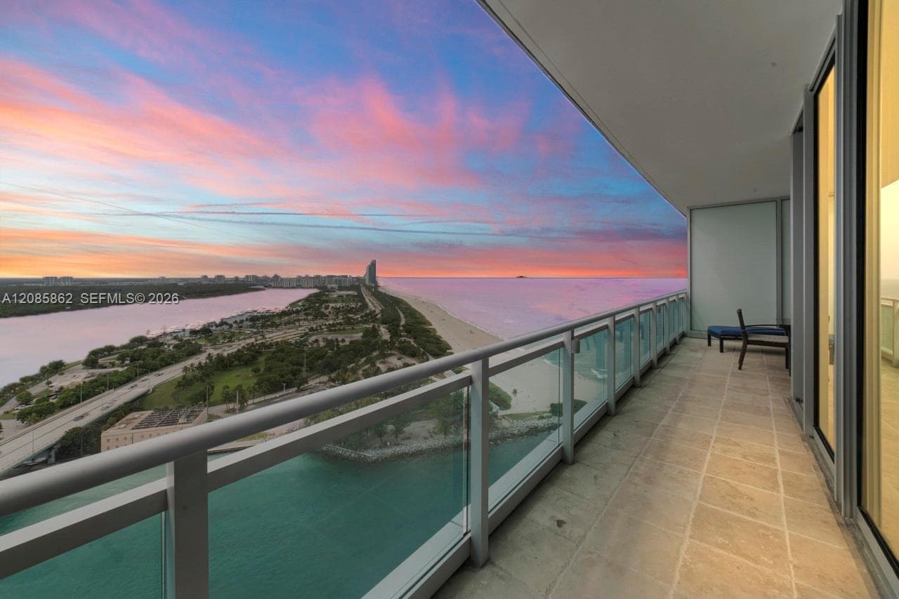 10295 Collins Ave 2306 photo 9