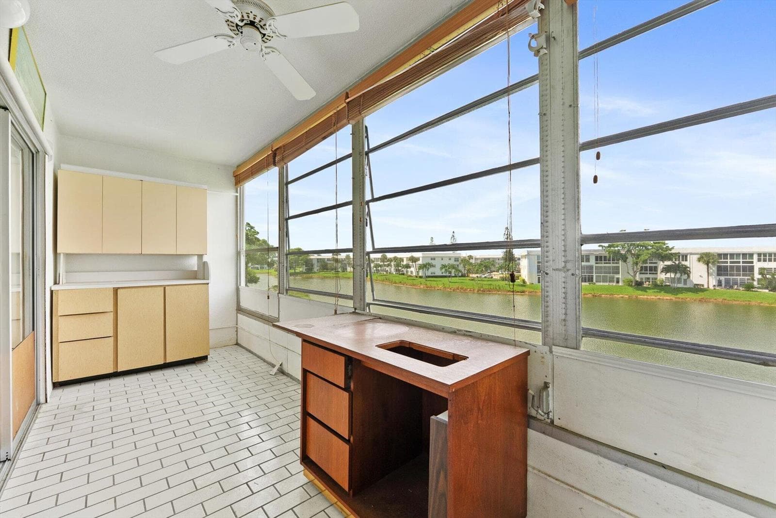 309 WELLINGTON M photo 22