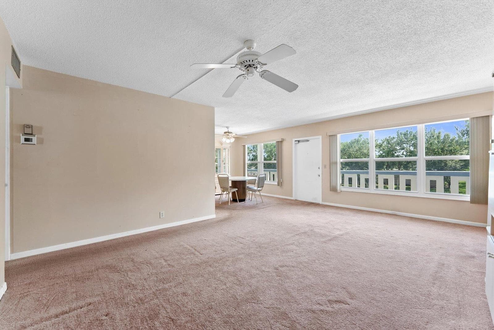 309 WELLINGTON M photo 9
