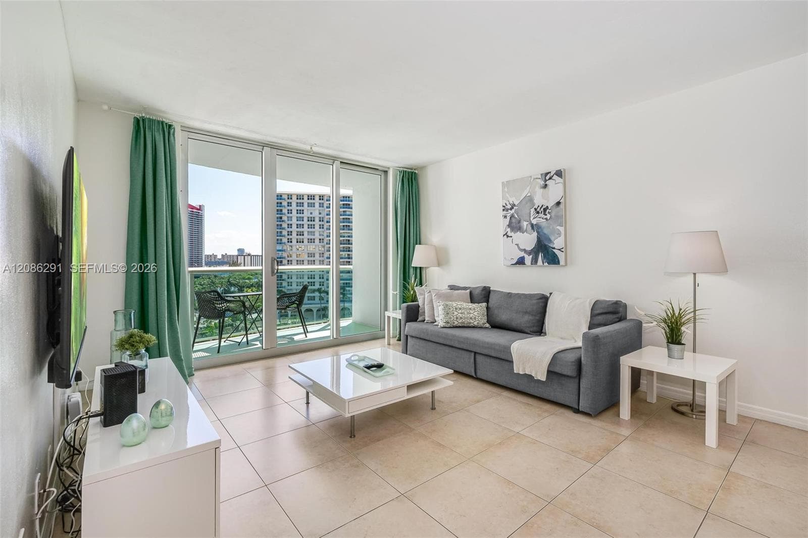 3801 S Ocean Dr 9T photo 1
