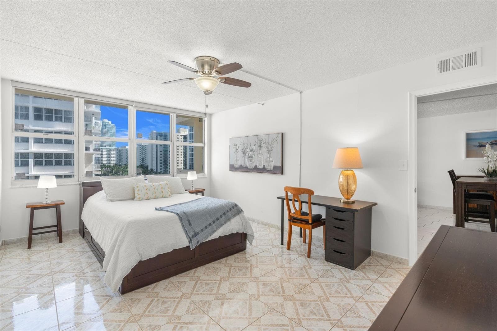 1825 S Ocean Drive 703 photo 12