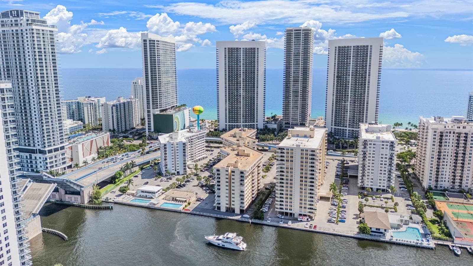 1825 S Ocean Drive 703 photo 21