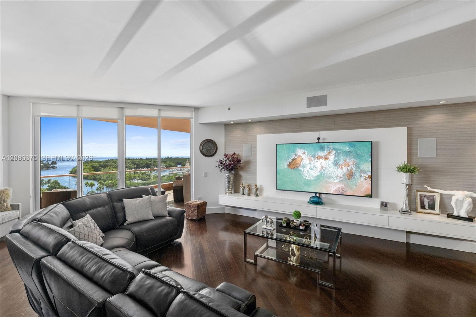 60 Edgewater Dr 9D photo 6
