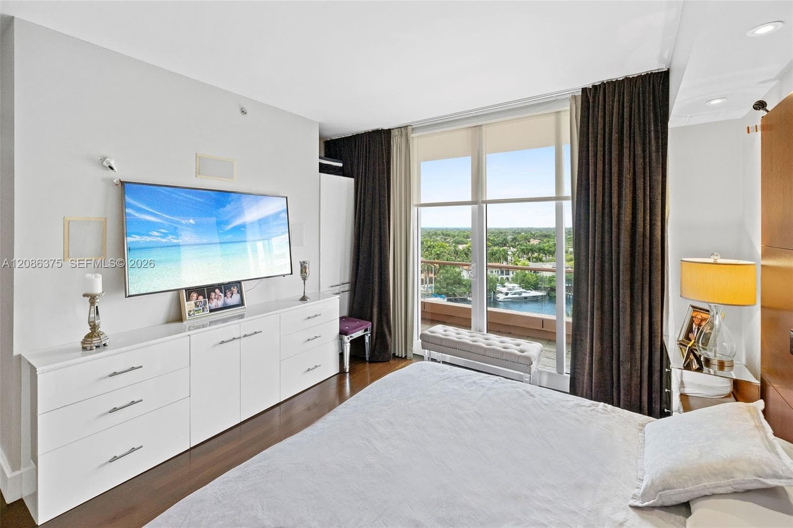 60 Edgewater Dr 9D photo 17