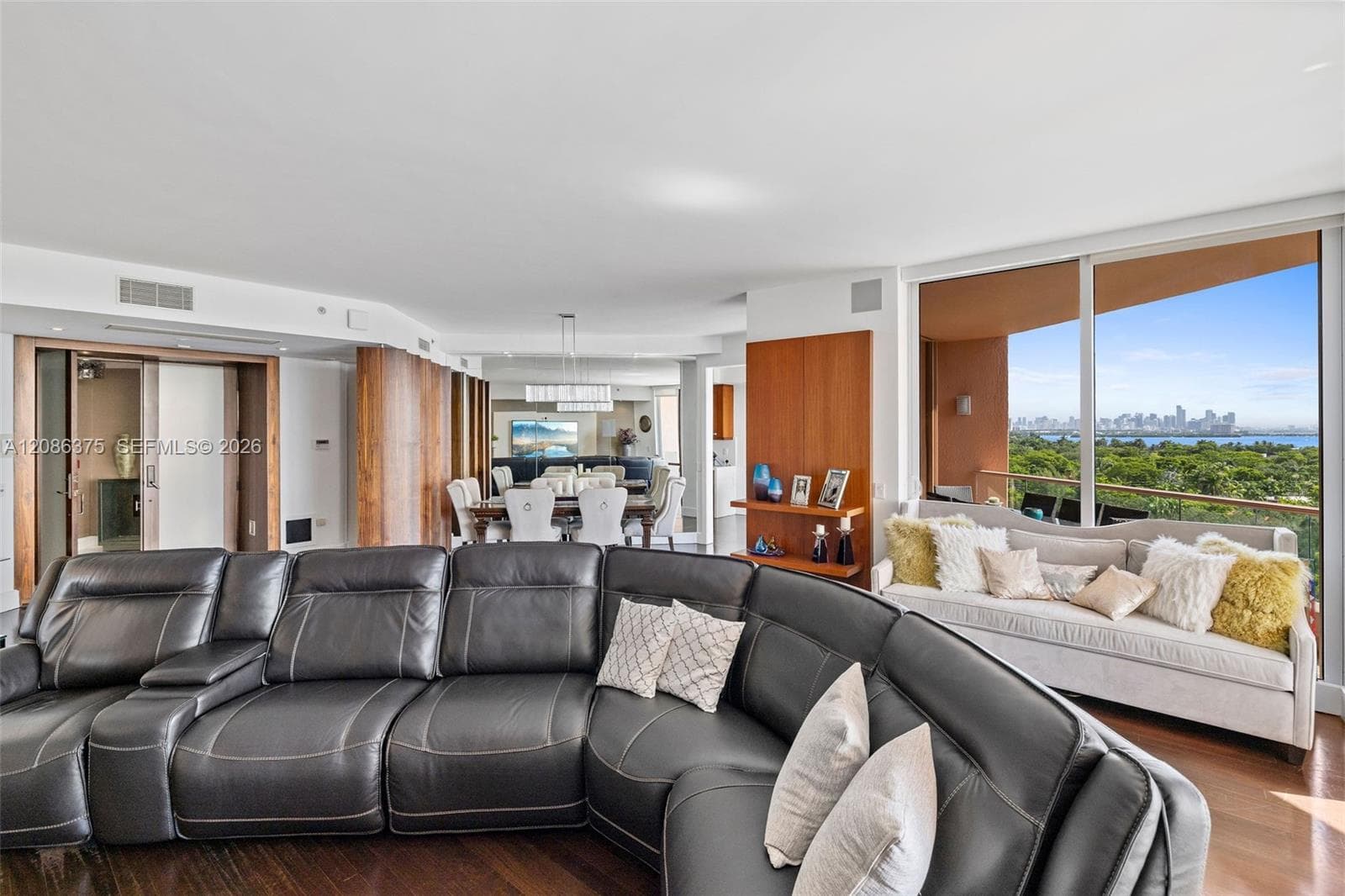 60 Edgewater Dr 9D photo 7