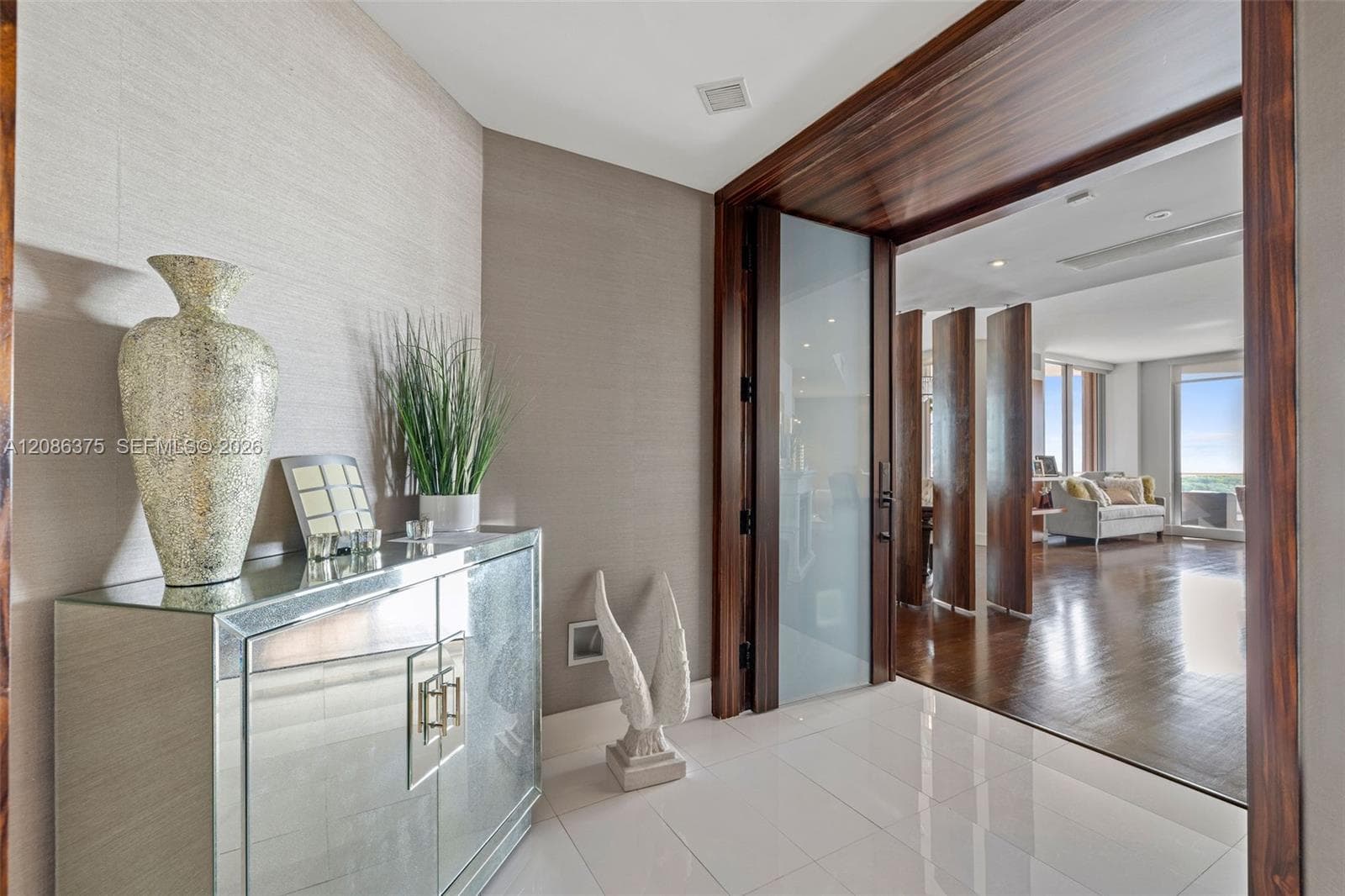 60 Edgewater Dr 9D photo 3