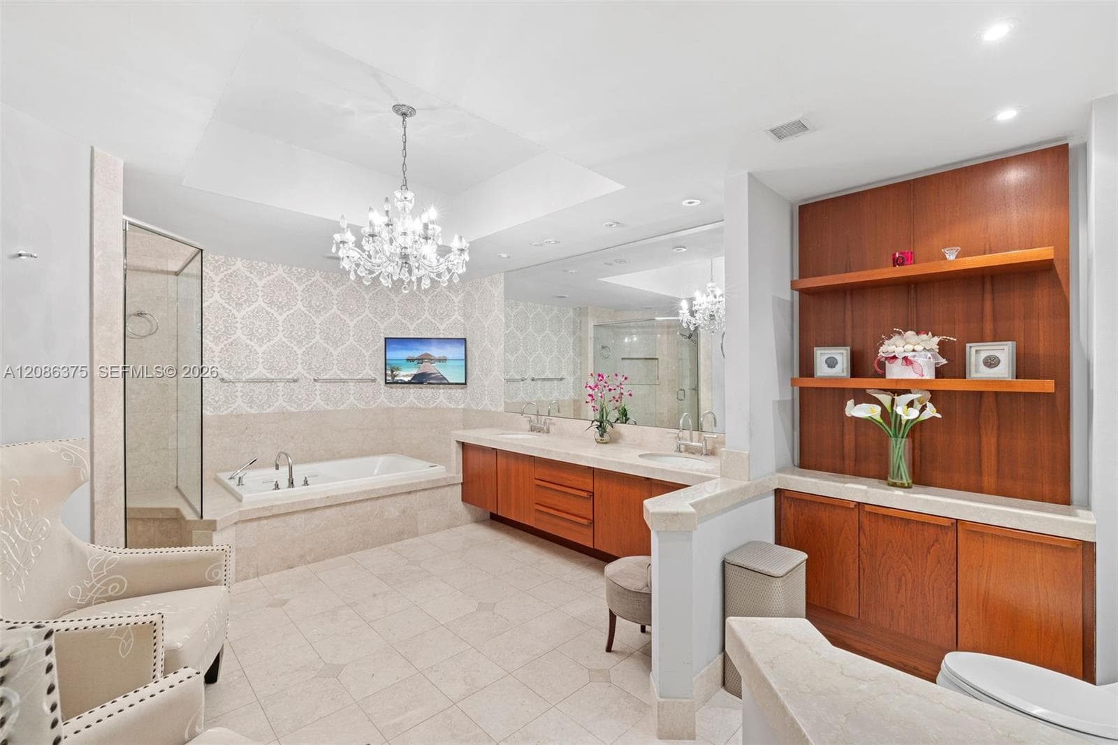 60 Edgewater Dr 9D photo 18