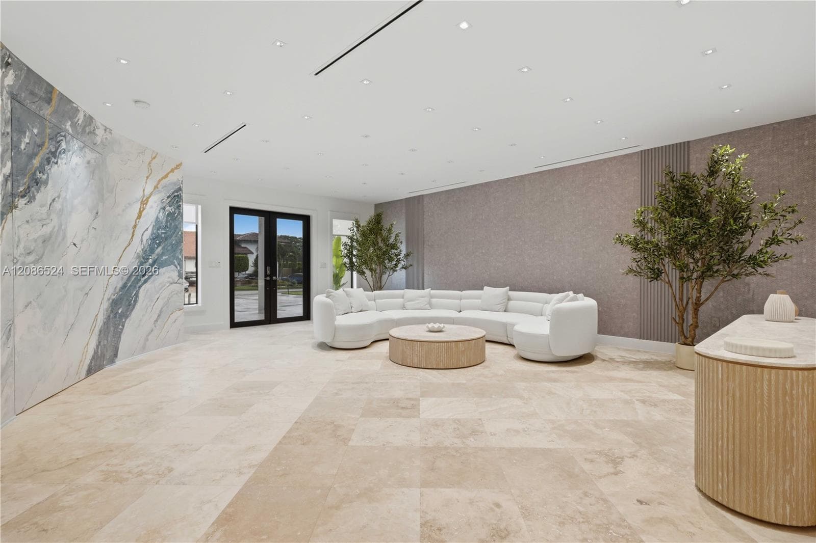 415 Holiday Dr photo 23