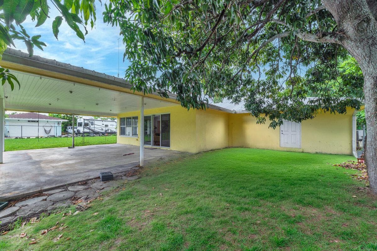 446 SANTA FE Road photo 17