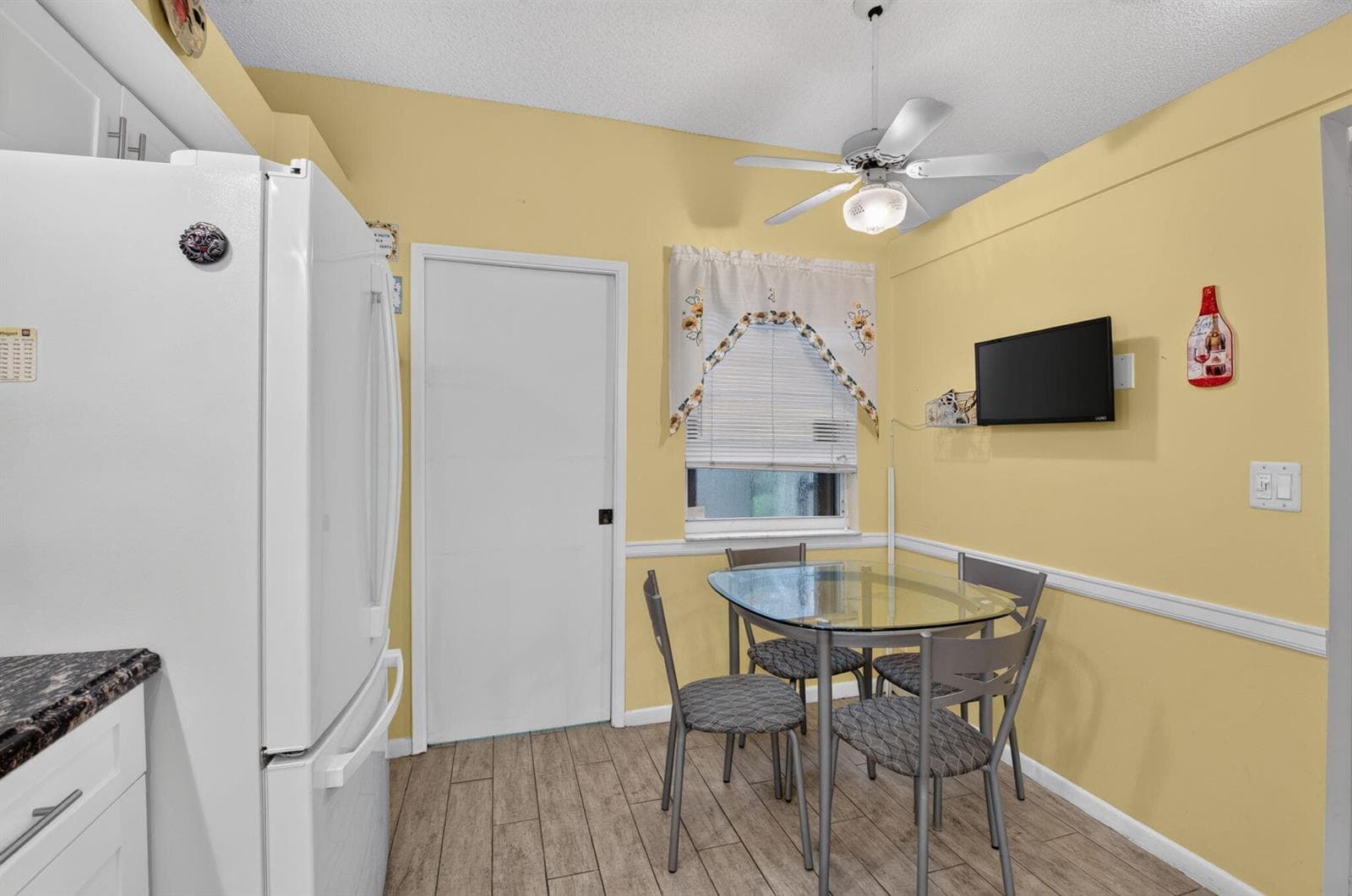 6367 Pointe Pleasant Circle photo 16