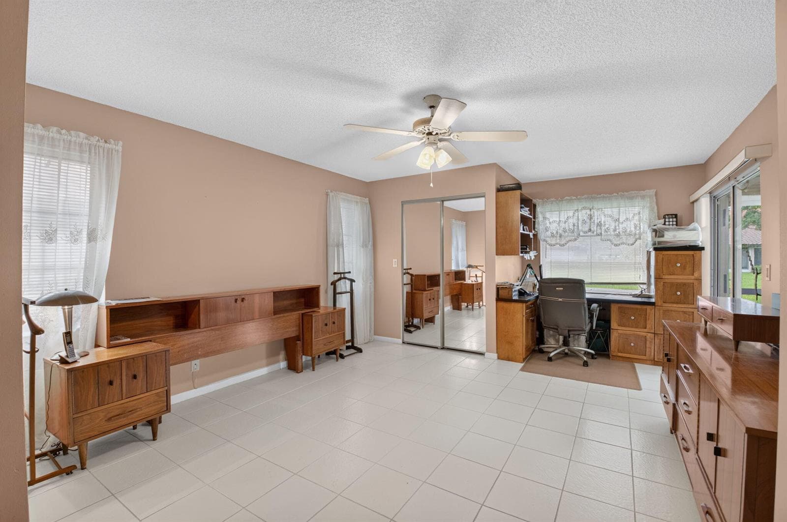 6367 Pointe Pleasant Circle photo 18