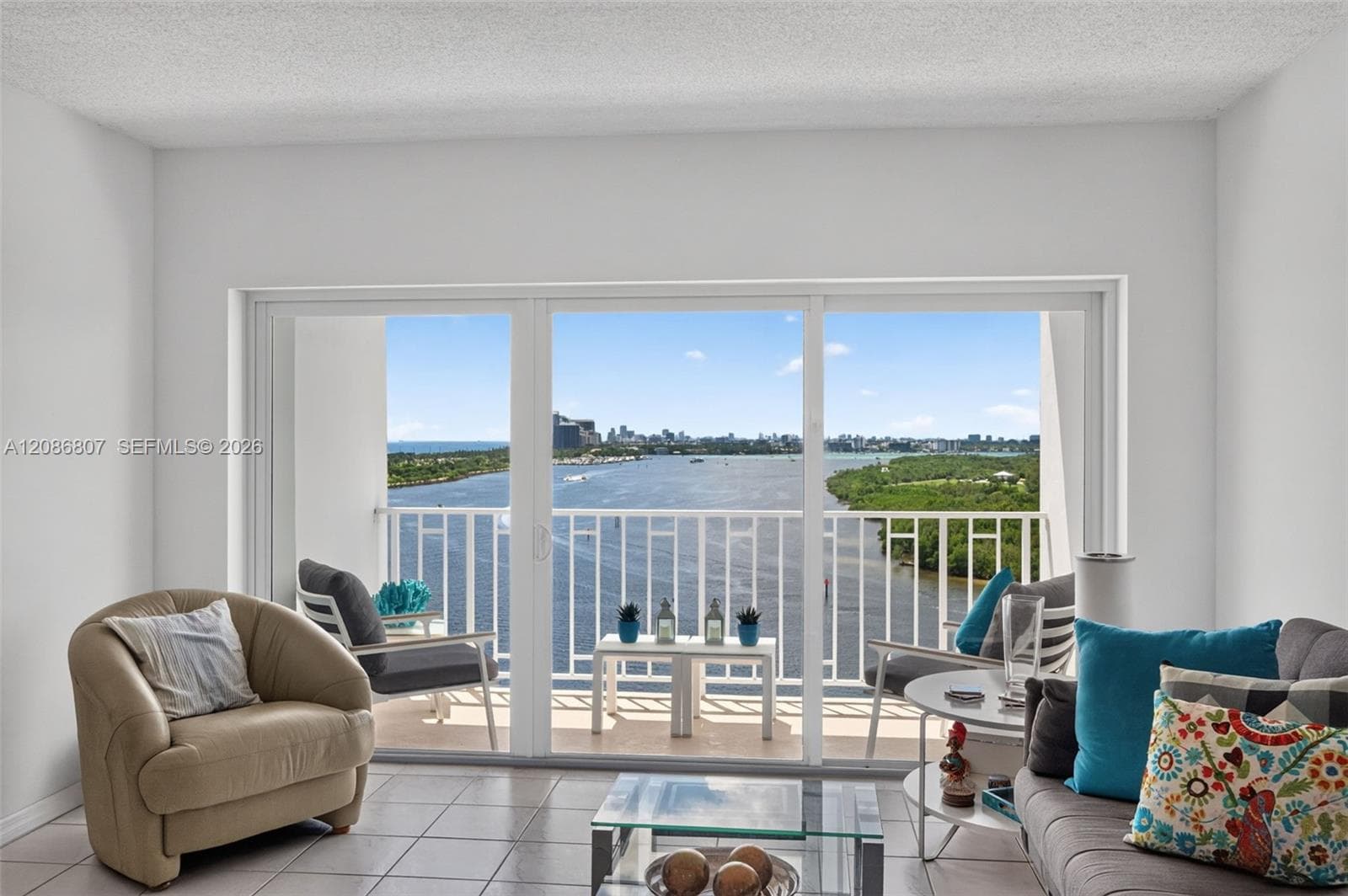 500 Bayview Dr 1420 photo 12