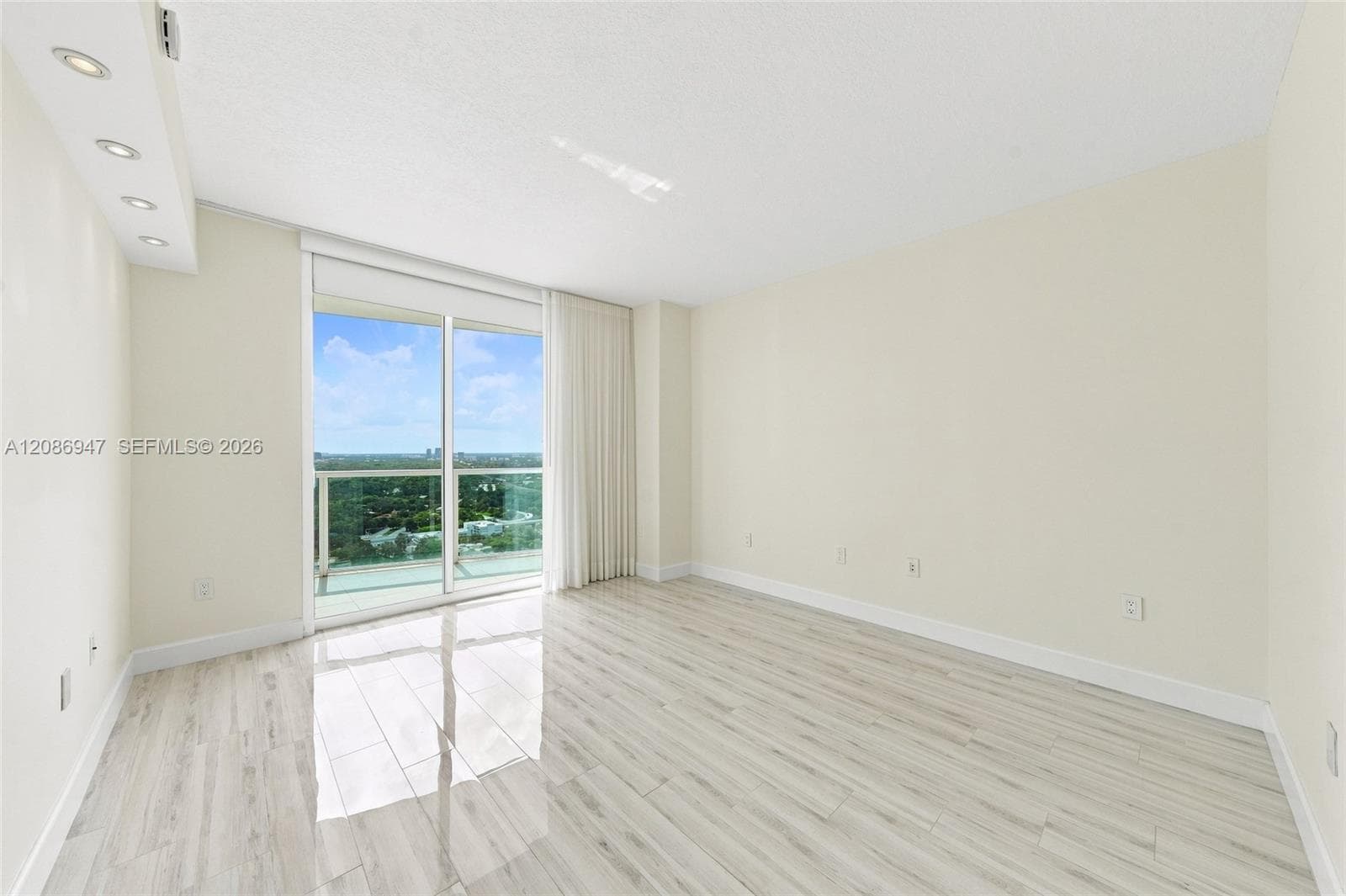 2101 Brickell Ave 3107 photo 22