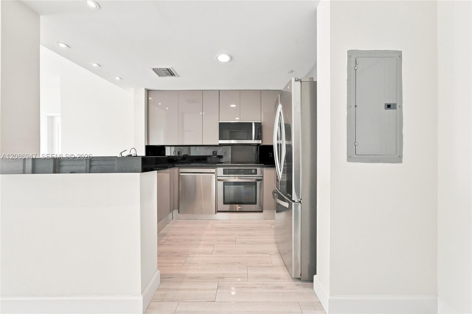 2101 Brickell Ave 3107 photo 9