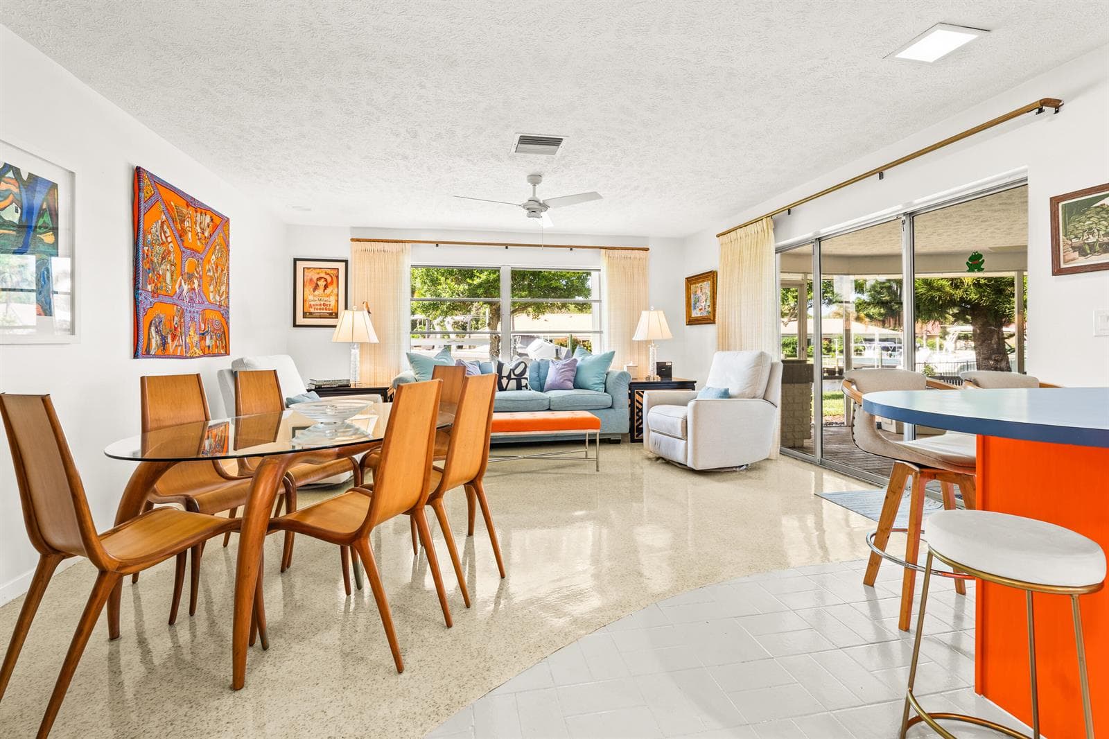 8945 SE HARBOR ISLAND Way photo 13