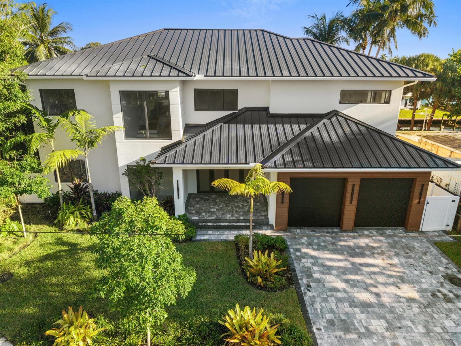 1317 TANGELO Isle photo 1