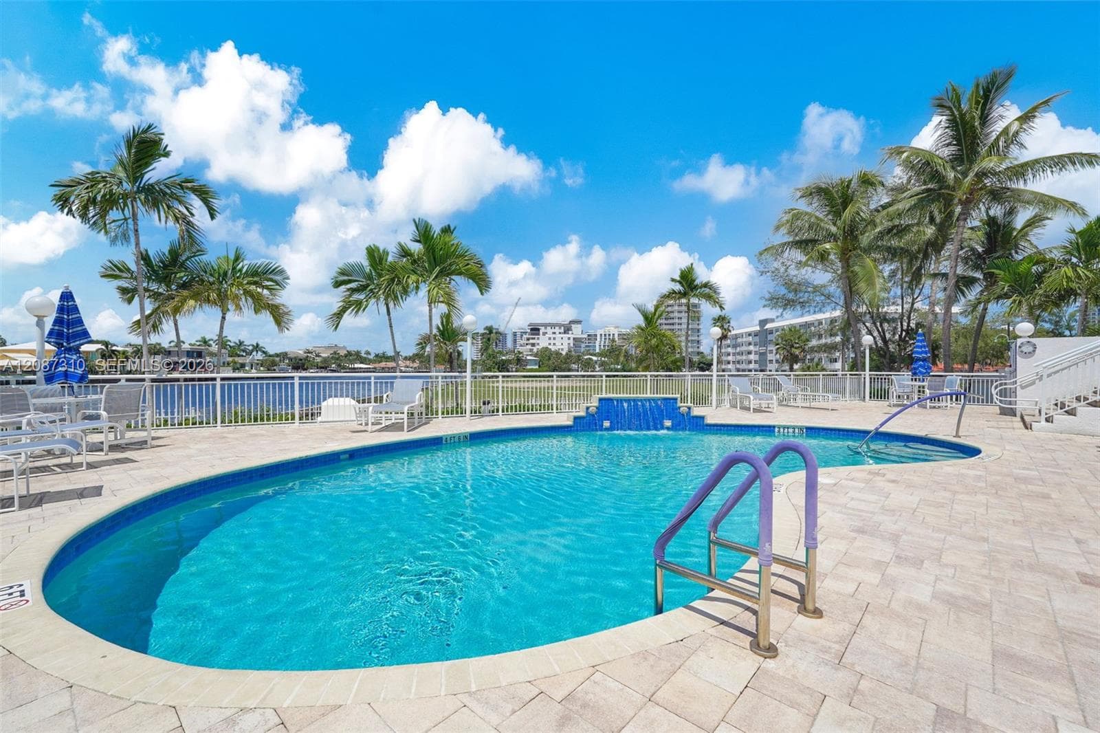 511 Bayshore Dr 1009 photo 5