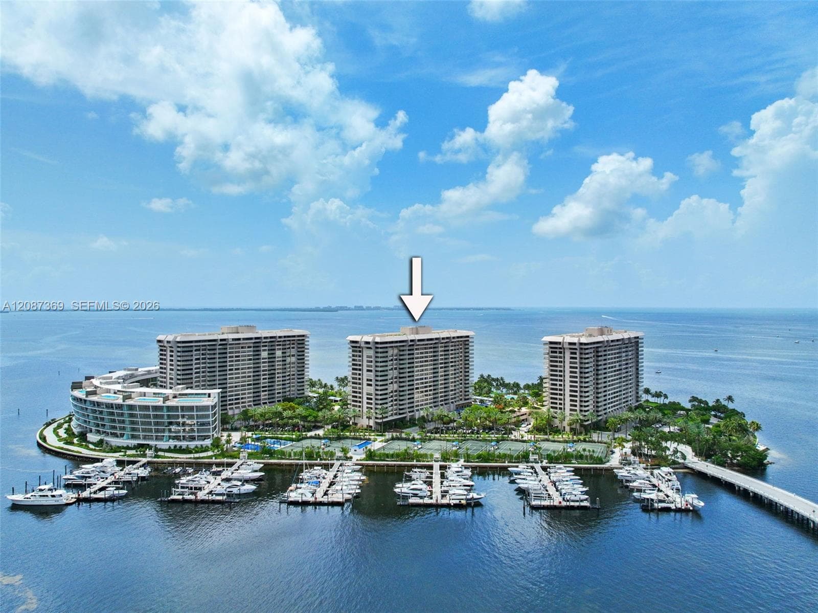 2 Grove Isle Dr B1402 photo 1