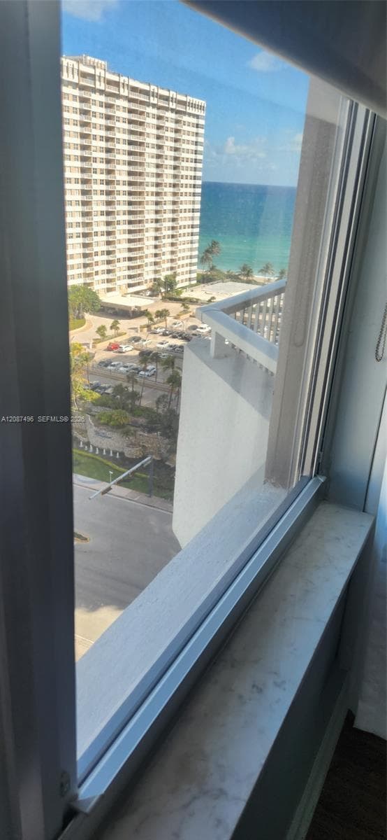 1985 S OCEAN DR 15M photo 18