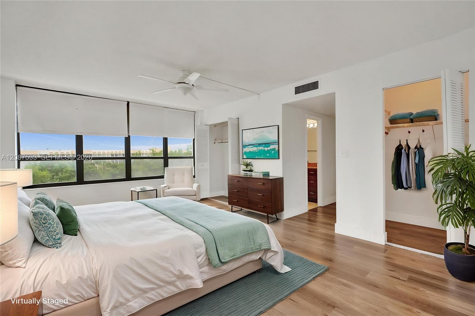 600 Three Islands Blvd 311 photo 6
