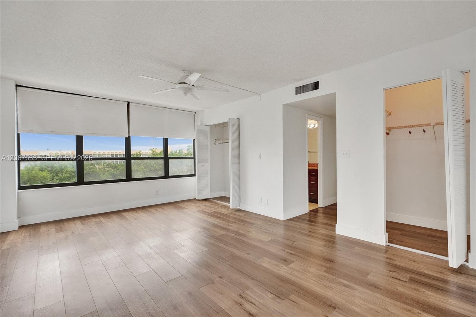 600 Three Islands Blvd 311 photo 16