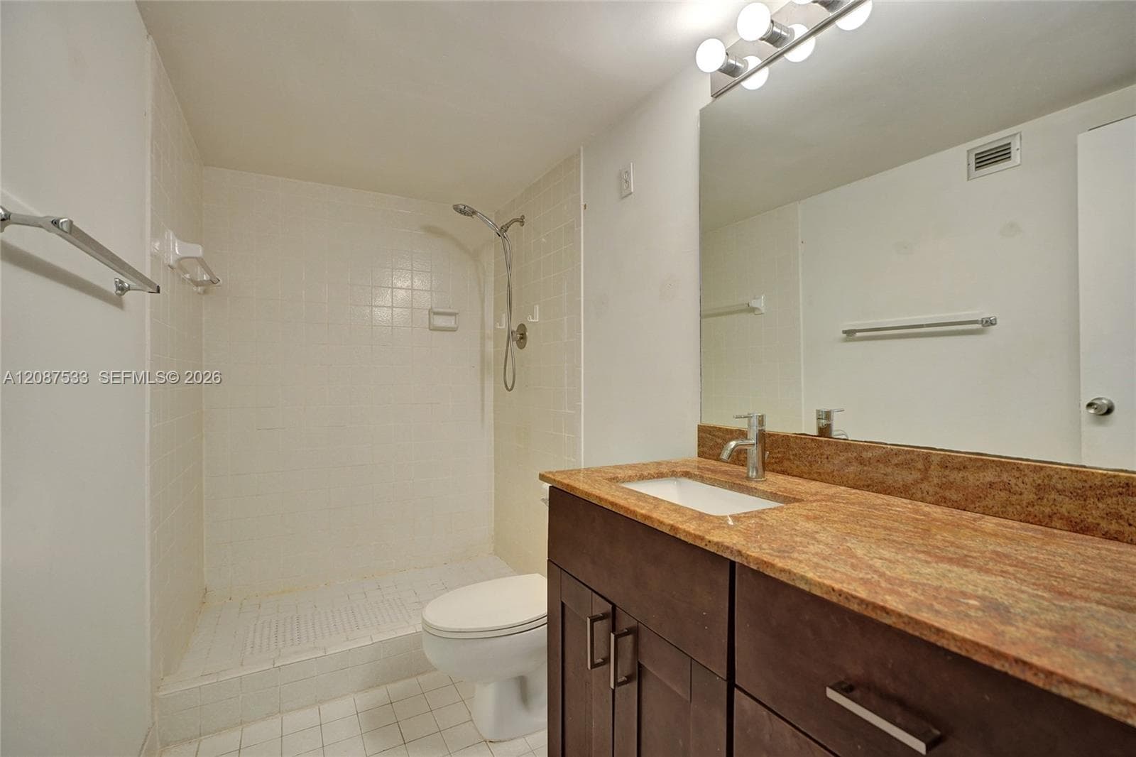 600 Three Islands Blvd 311 photo 8