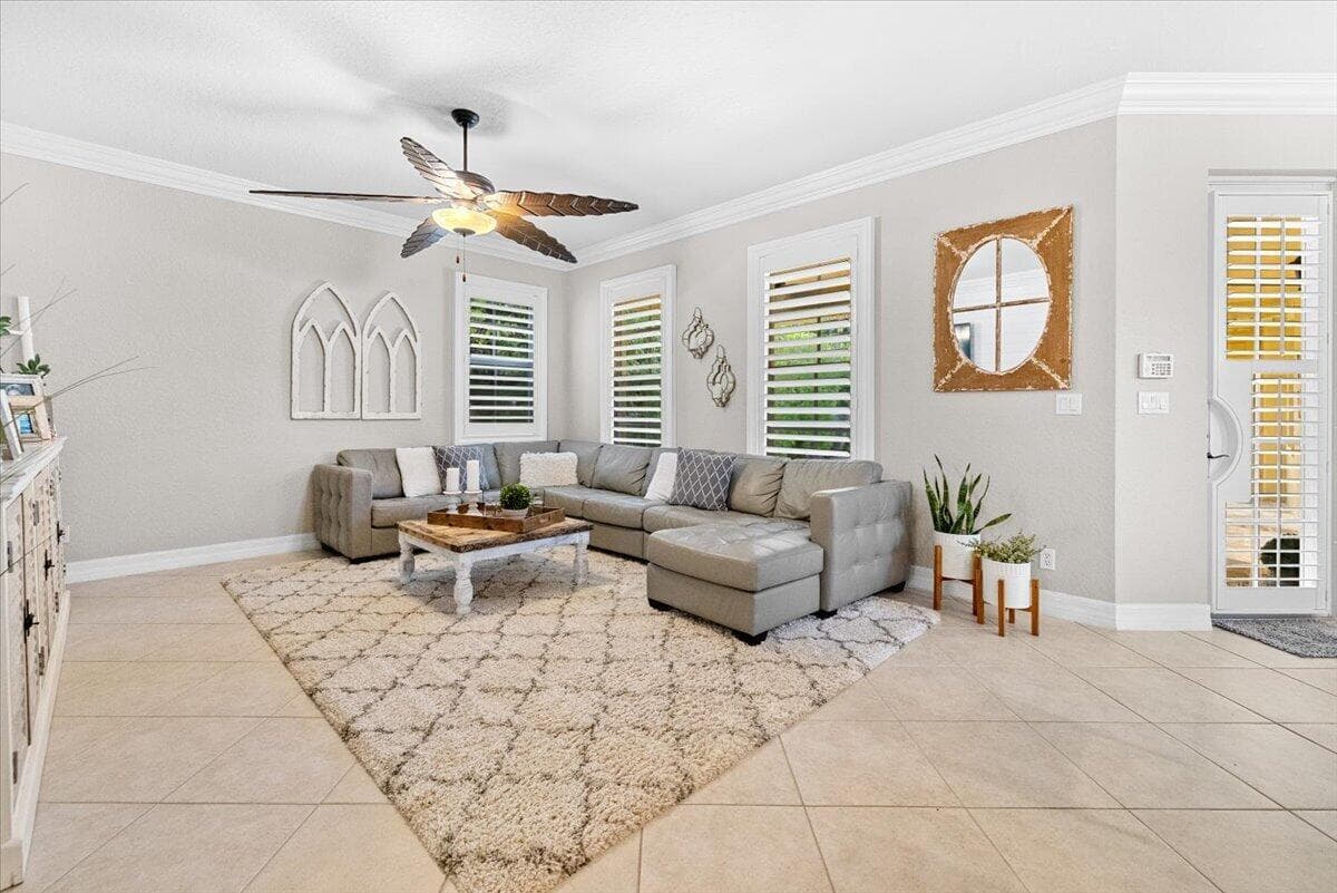 154 BANDON Lane photo 8
