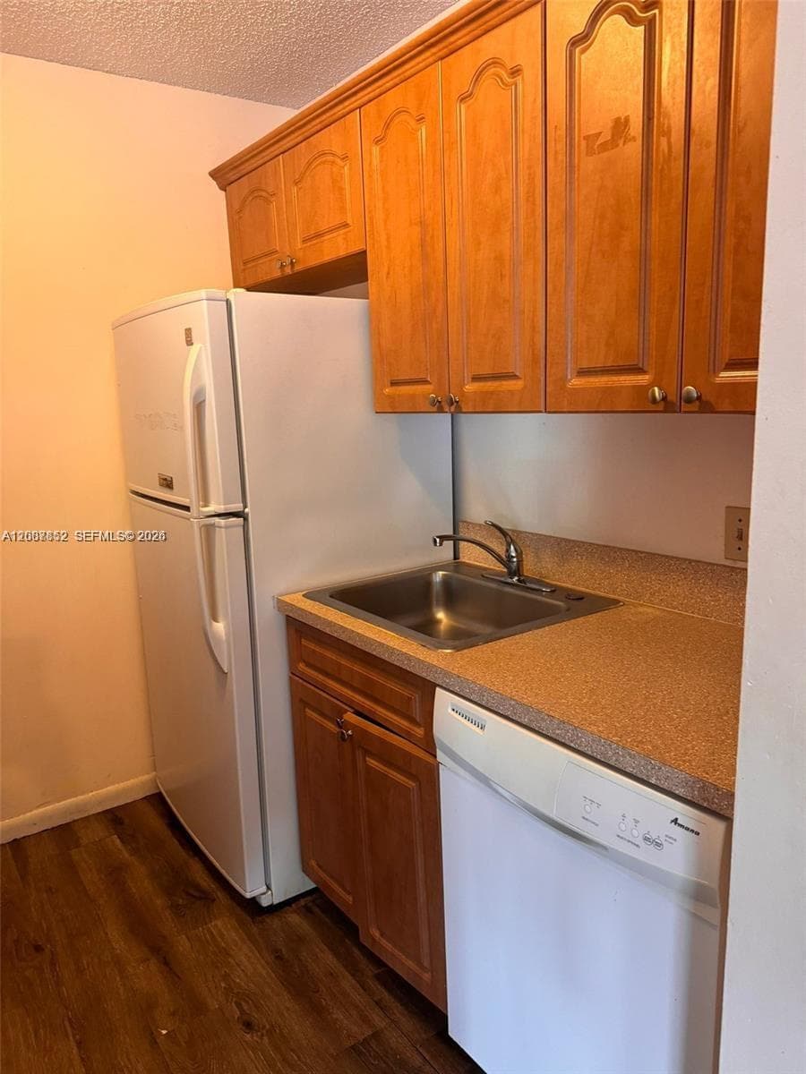 11 Crossings Cir F photo 4