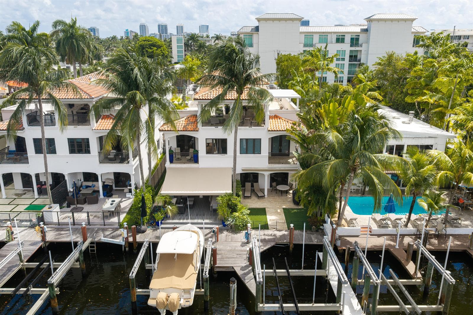 411 Hendricks Isle photo 14