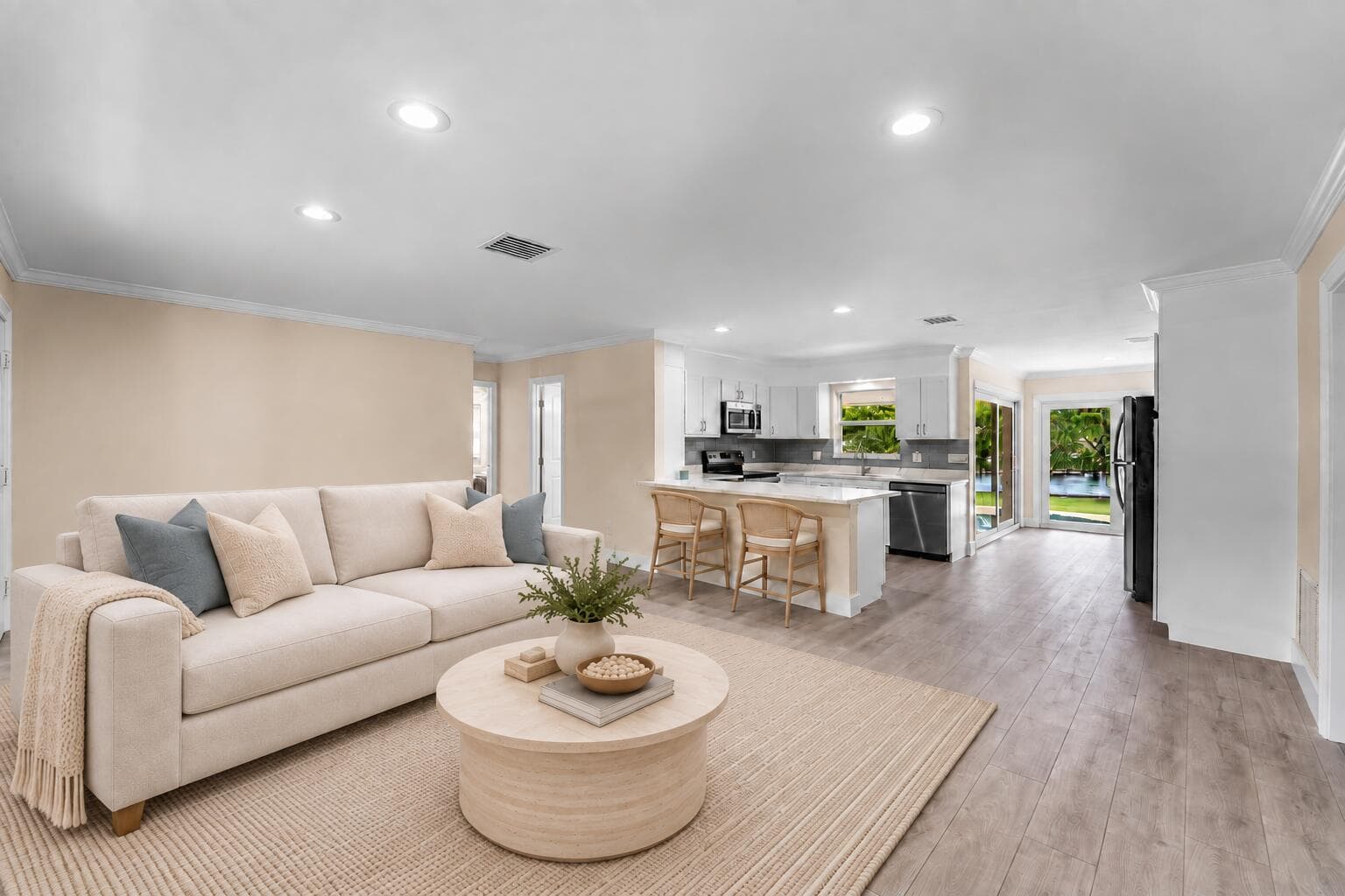 638 Shore Drive photo 10
