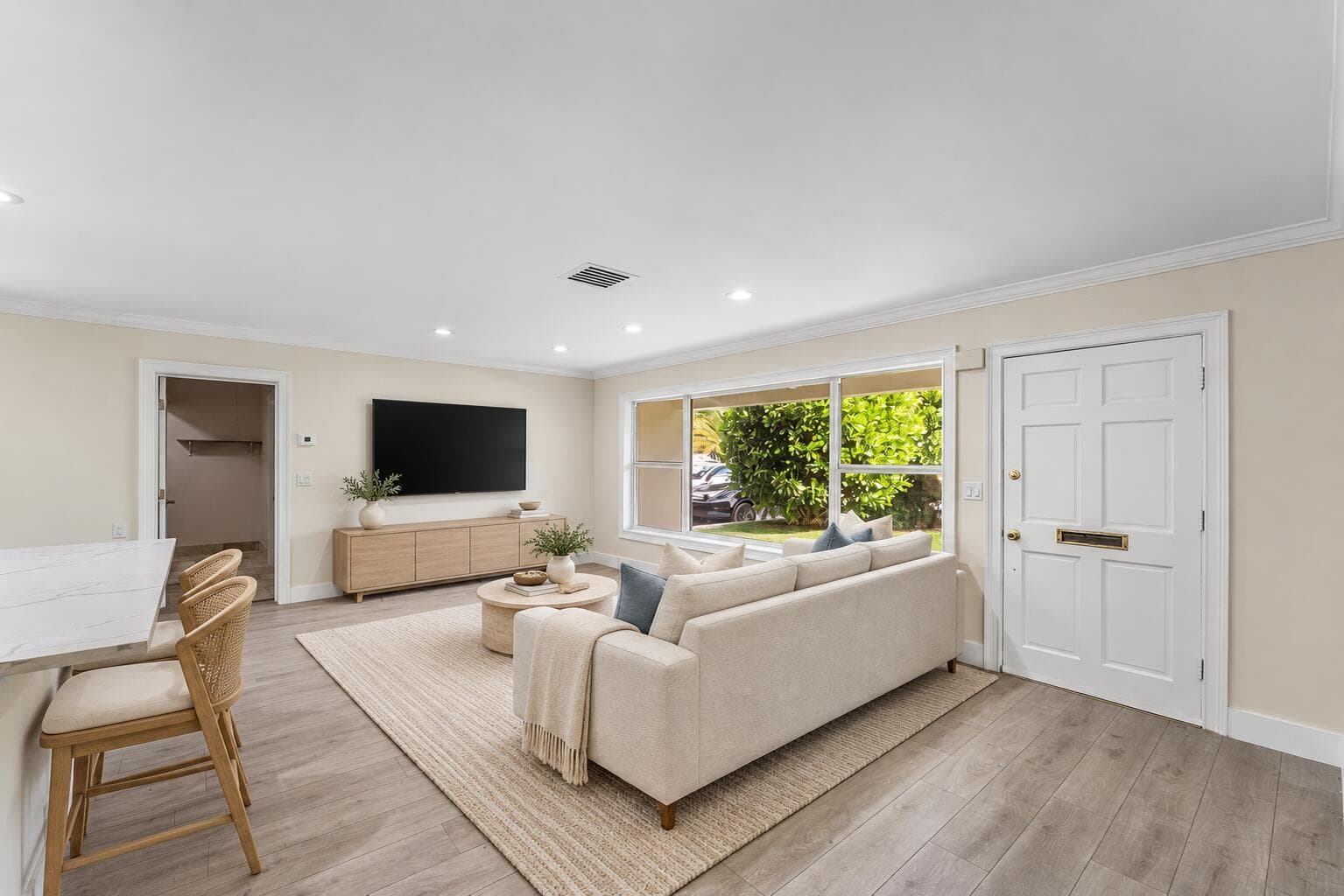 638 Shore Drive photo 8