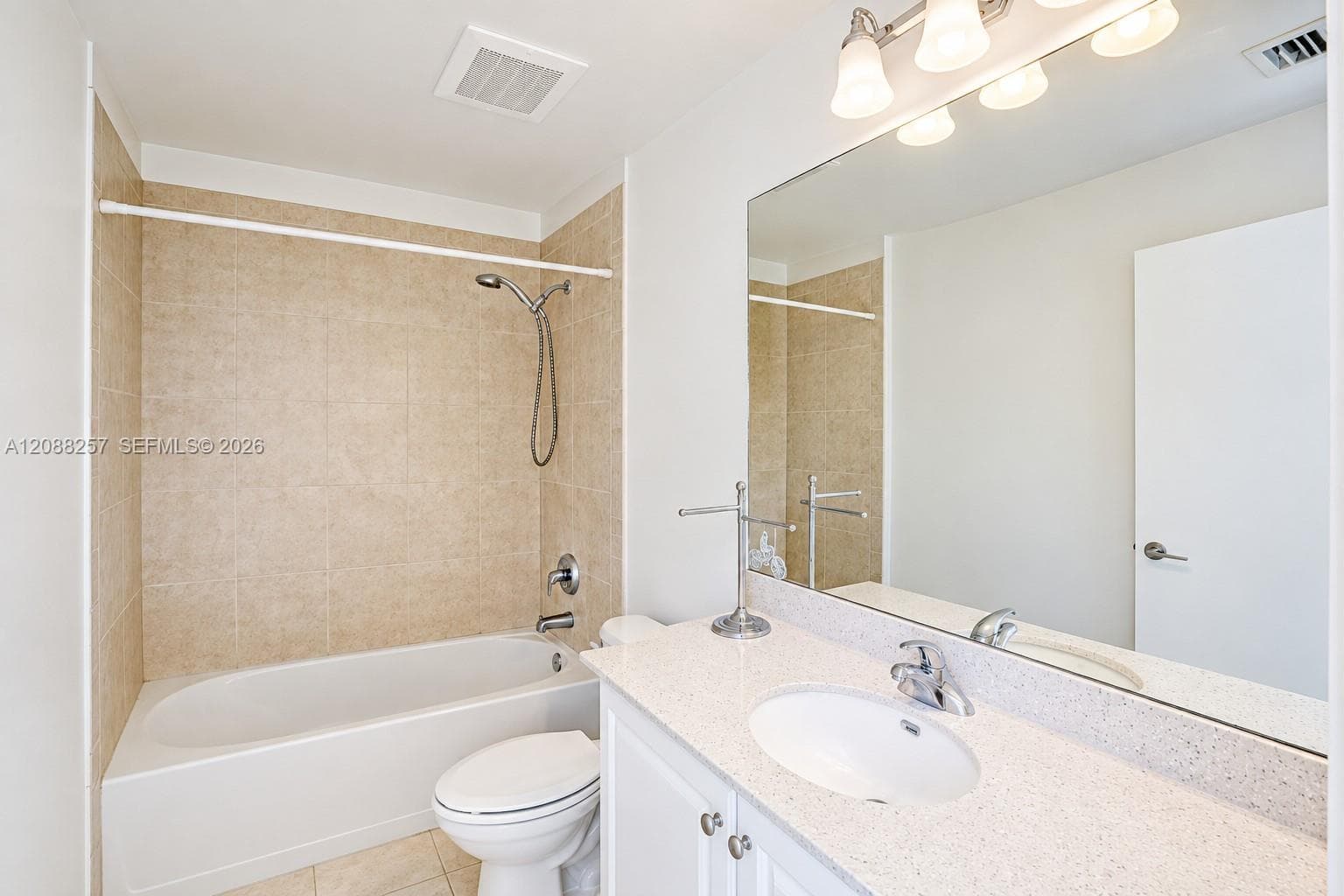 3340 NE 190 ST 1204 photo 12