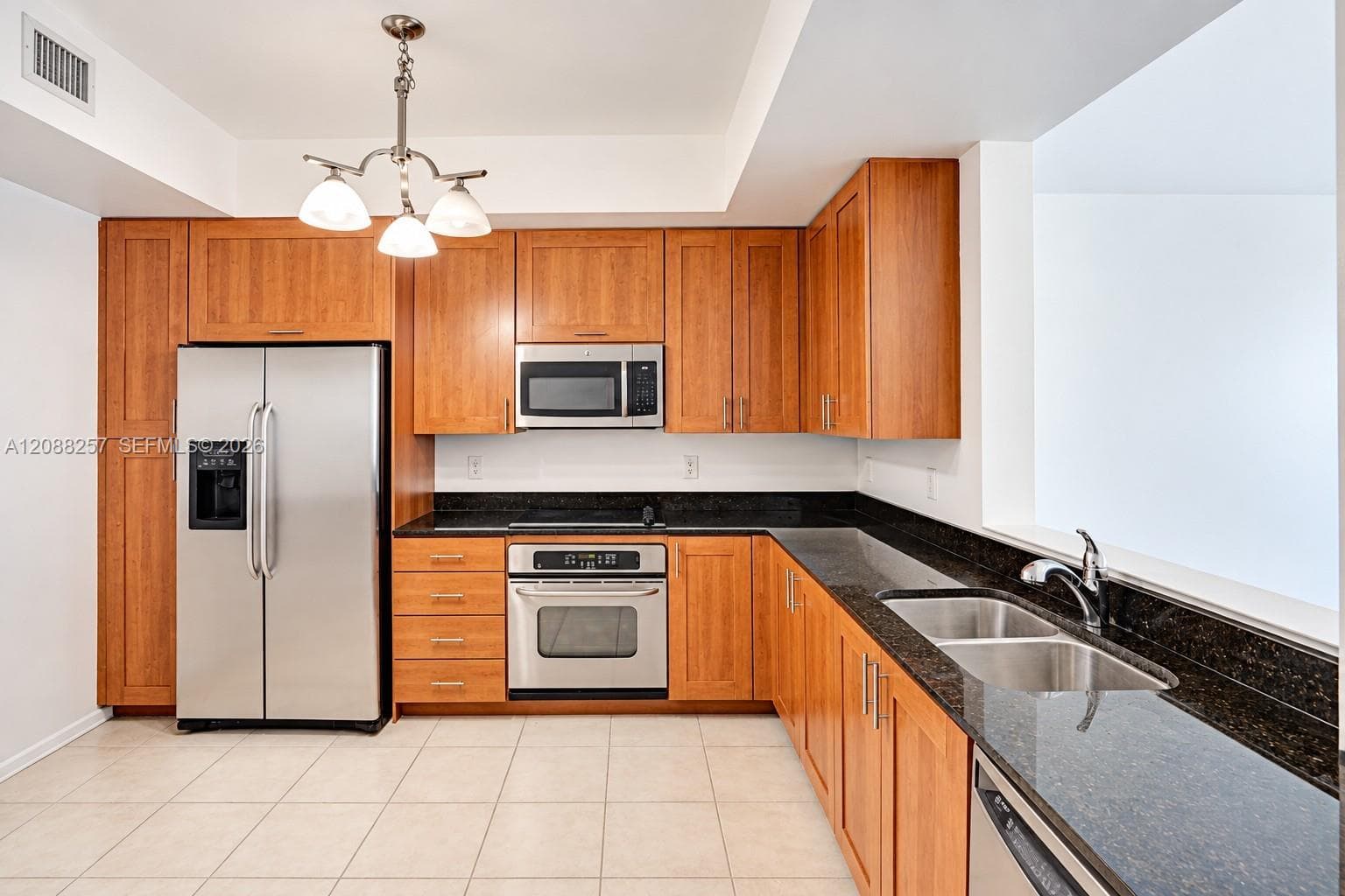 3340 NE 190 ST 1204 photo 3