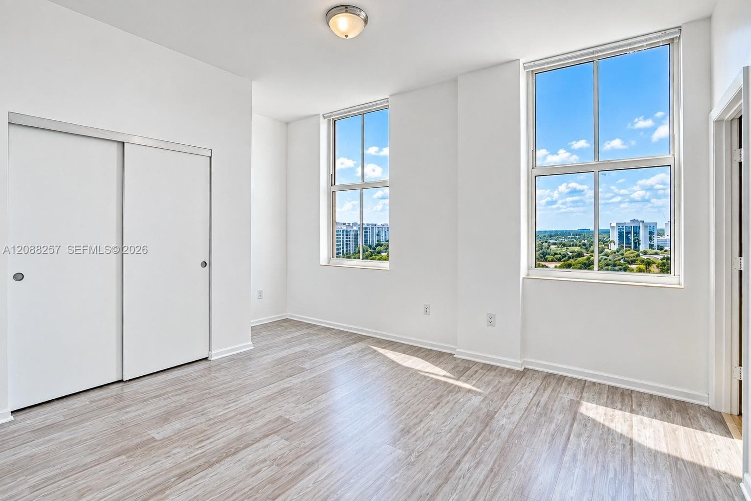 3340 NE 190 ST 1204 photo 9